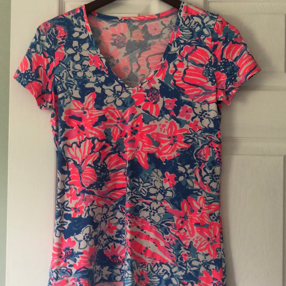 NWOT Lilly Pulitzer T-shirt